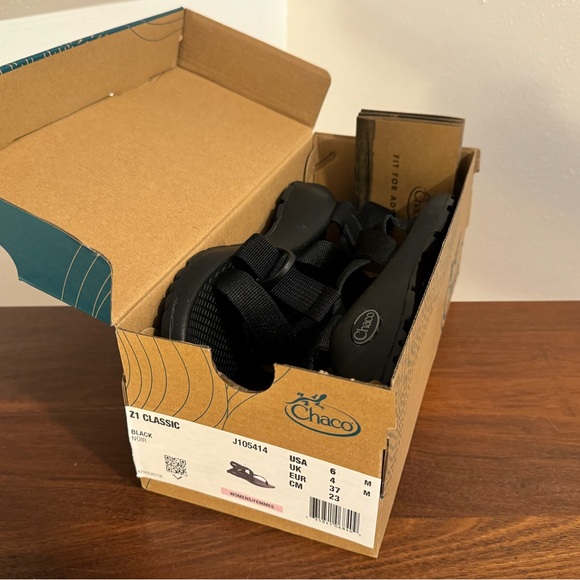 NIB Chaco Z1 Classic Womens - Picture 2 of 3